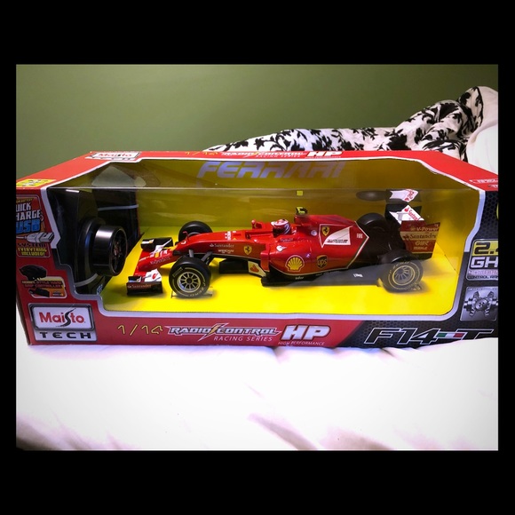 Race car remote control - Picture 1 of 3